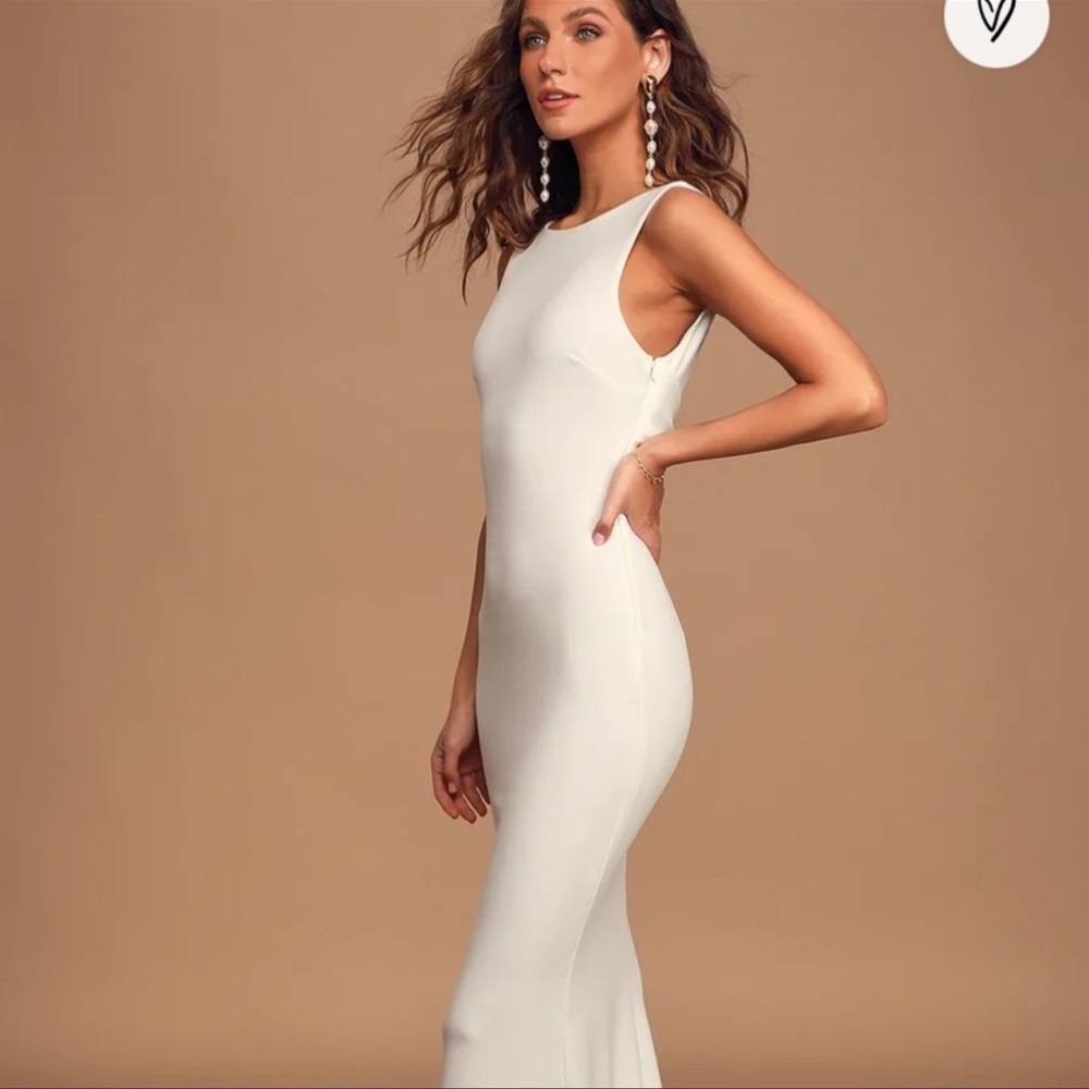 Lulu's Elegant White Wedding Dress